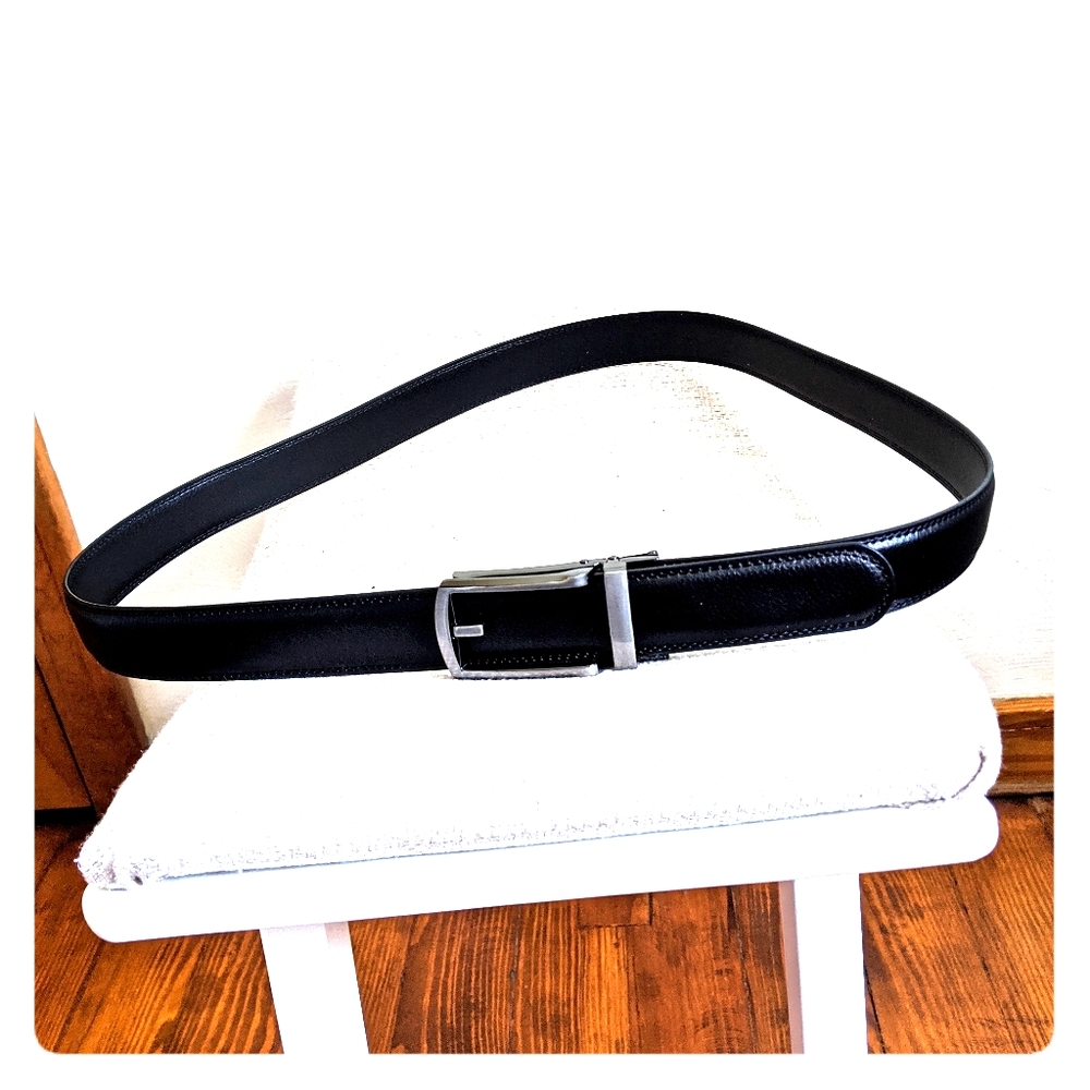 Men's Black Self-Adjusting Belt 37"-48"